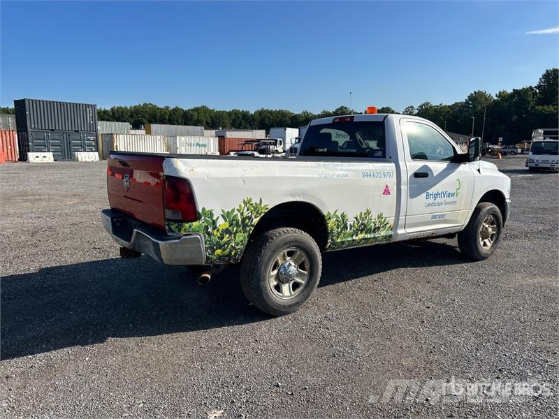 RAM 3500 4x4 Pickup Muu
