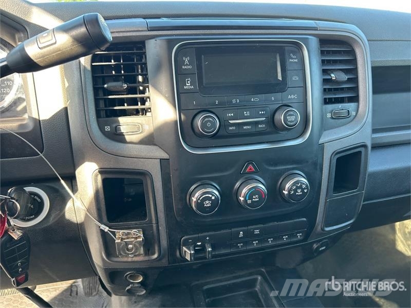 RAM 3500 4x4 Pickup Muu