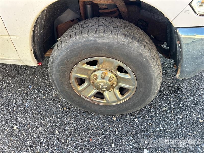 RAM 3500 4x4 Pickup Muu