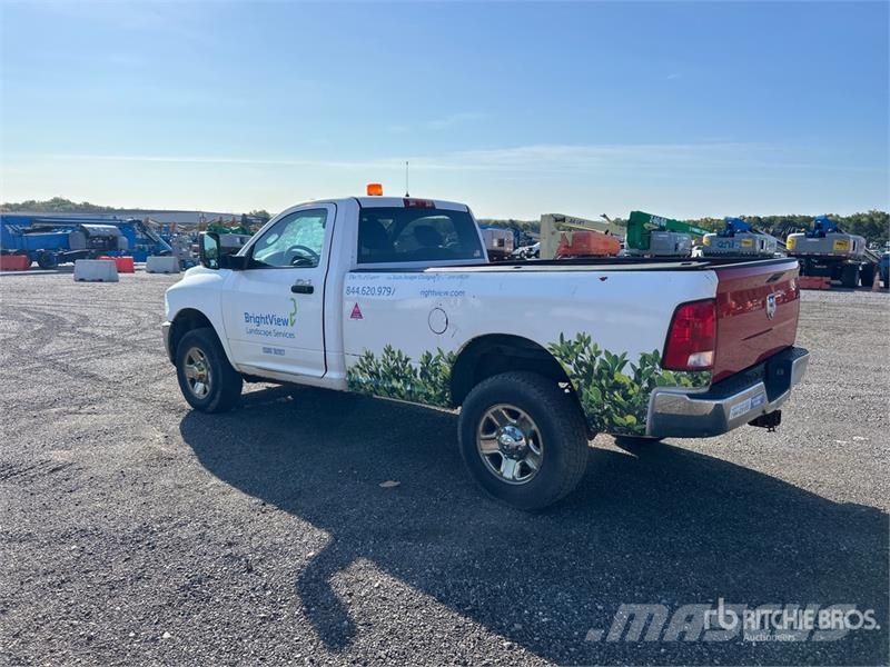 RAM 3500 4x4 Pickup Muu