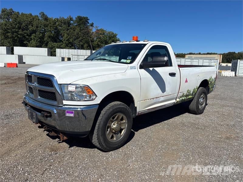 RAM 3500 4x4 Pickup Otros