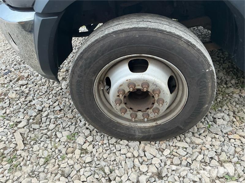 RAM 4500 ST 4x4 Crew Cab Cab and Chassis Kabine i unutrašnjost