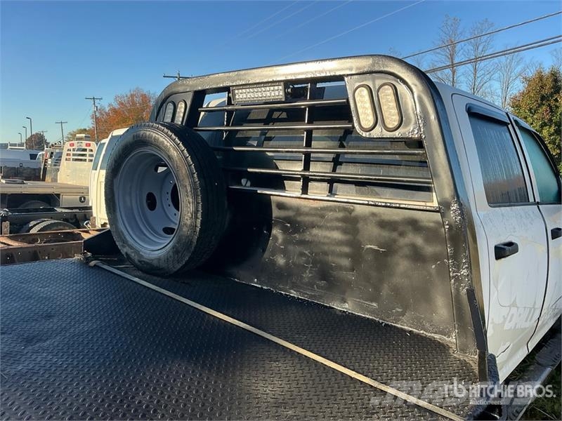 RAM 5500 Caminhões de mesa/dropside