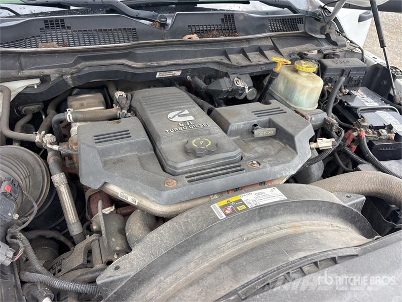 RAM 5500 Furgonetas caja abierta