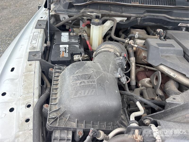 RAM 5500 Furgonetas caja abierta