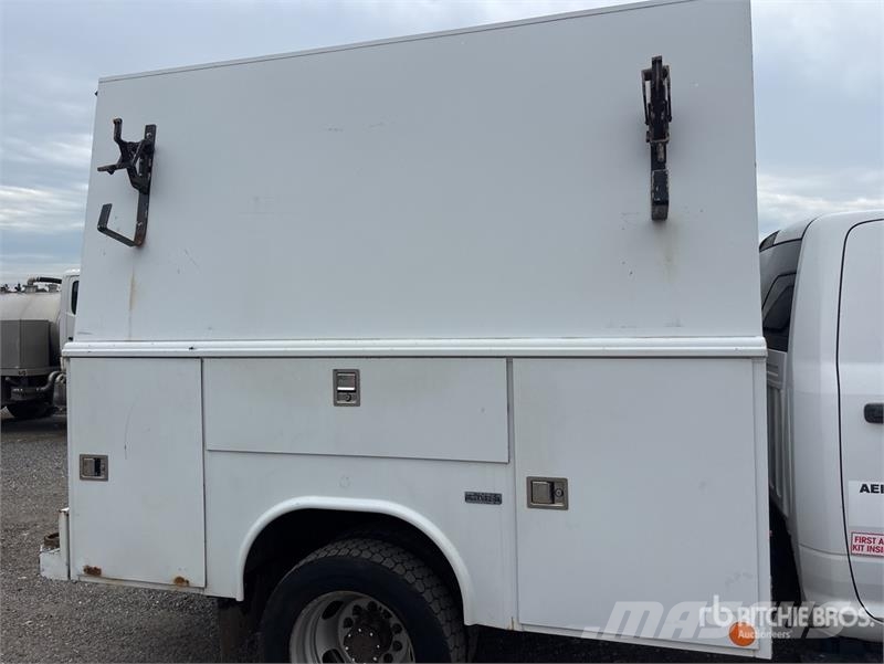 RAM 5500 Furgonetas caja abierta