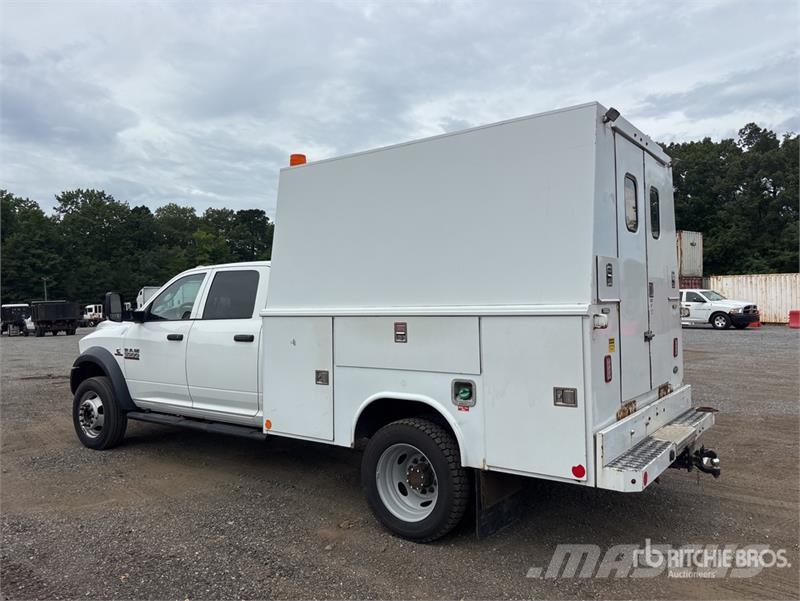 RAM 5500 Furgonetas caja abierta