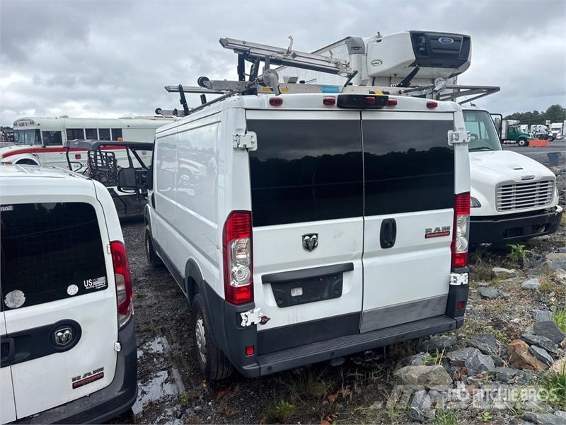 RAM ProMaster 1500 Cargo Van Preču pārvadāšanas furgoni