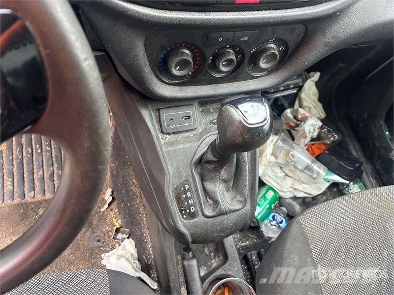 RAM ProMaster 1500 Cargo Van Preču pārvadāšanas furgoni