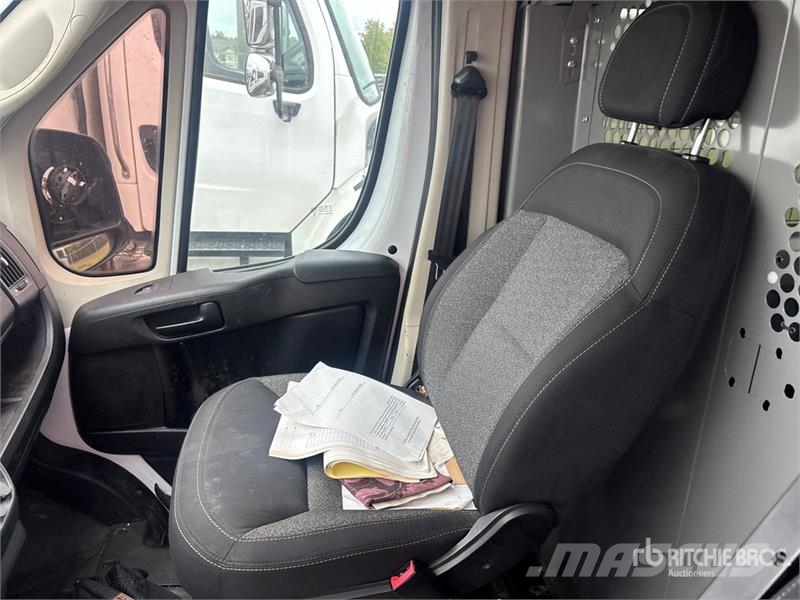 RAM ProMaster 1500 Cargo Van Preču pārvadāšanas furgoni