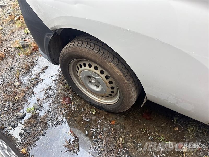 RAM ProMaster 1500 Cargo Van Preču pārvadāšanas furgoni