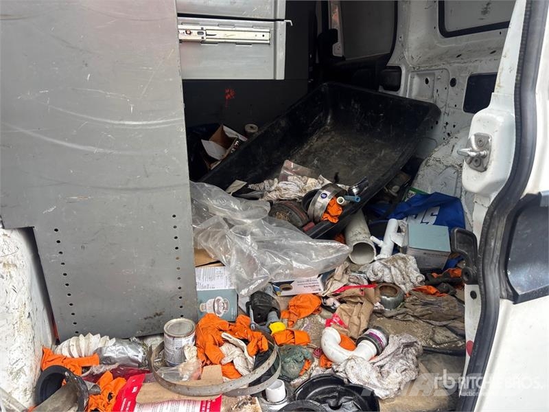 RAM ProMaster 1500 Cargo Van Preču pārvadāšanas furgoni