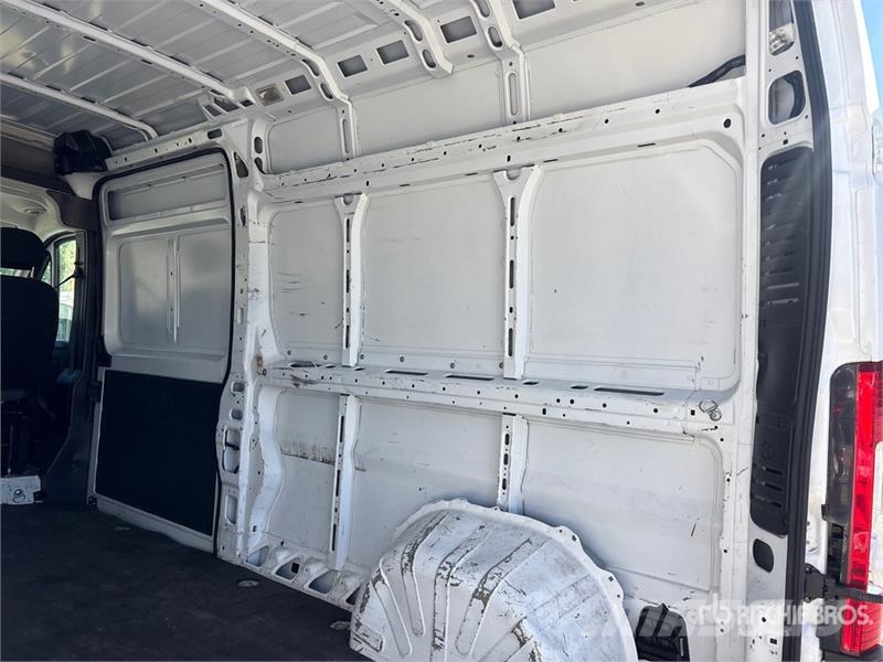 RAM Promaster 2500 Cargo Van (Inoperable) Gesloten bedrijfswagens