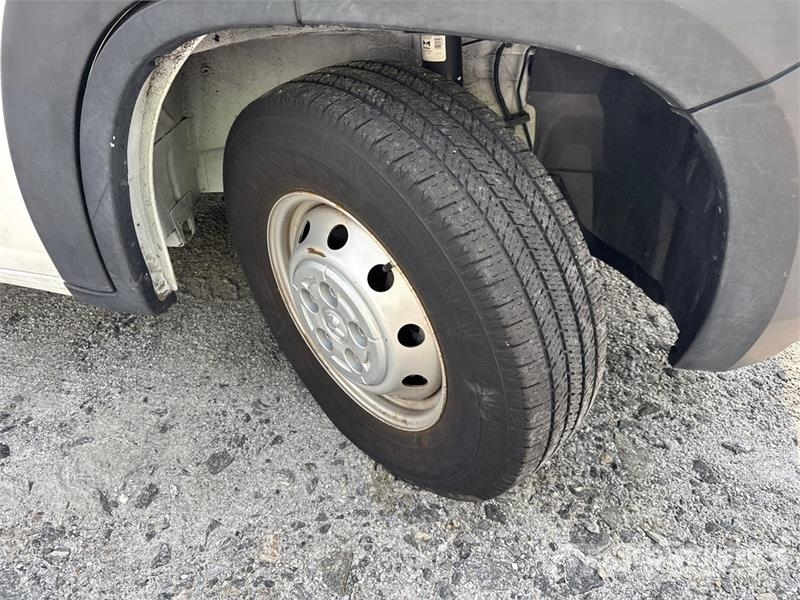 RAM Promaster 2500 Cargo Van (Inoperable) Gesloten bedrijfswagens