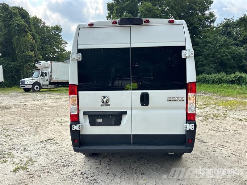 RAM Promaster 2500 Cargo Van (Inoperable) Gesloten bedrijfswagens