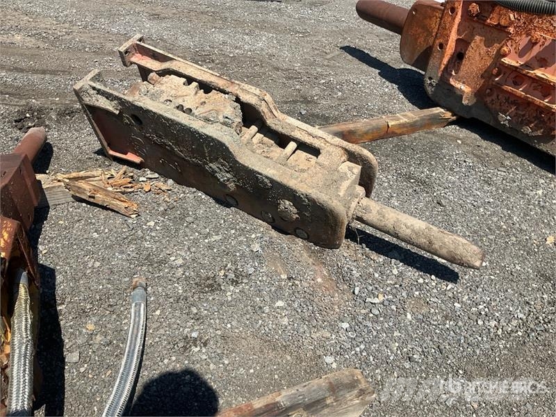 Rammer S26 Hydraulic Breaker مطارق / كسارات