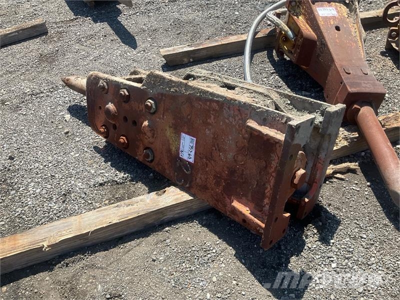 Rammer S26 Hydraulic Breaker مطارق / كسارات