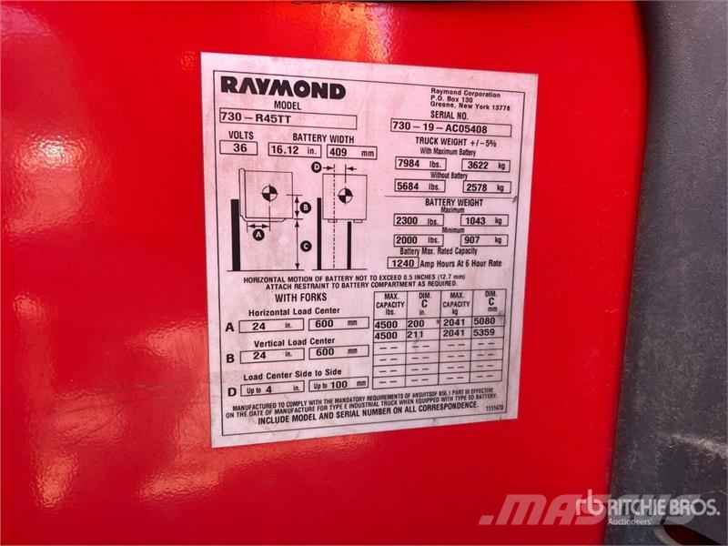 Raymond 7300 4500 lb Reach Truck 前移式叉车