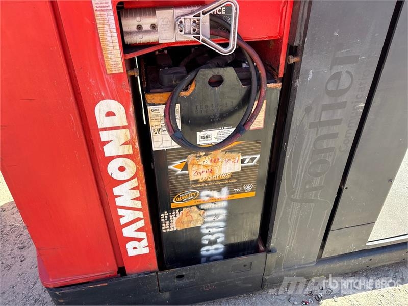 Raymond EASi-OPC30TT 3000 lb Order Picker (Inoperable) Medium lift order picker