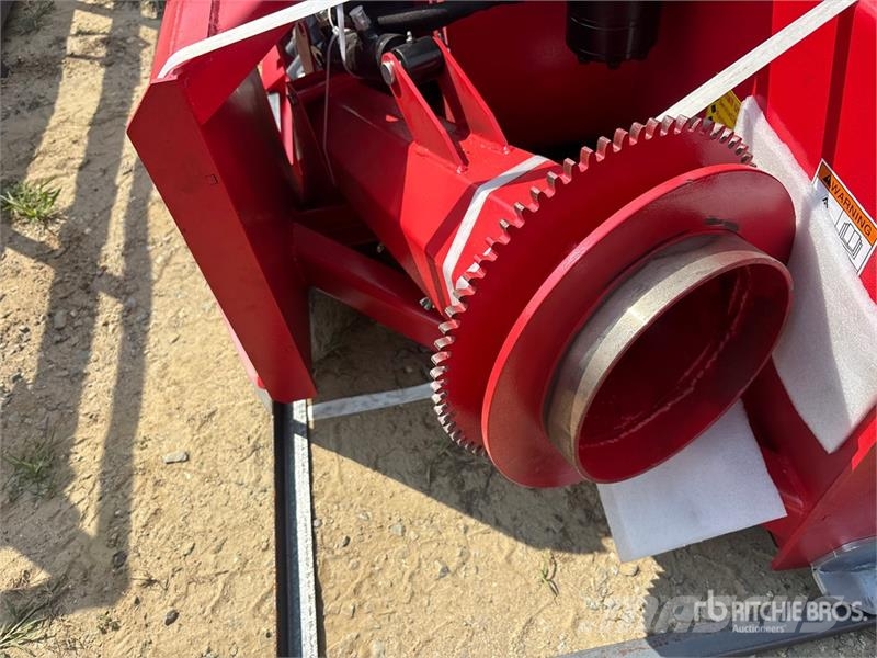 Raytree RHSB72 72 in Skid Steer Snowblower (Unused Snøfresere