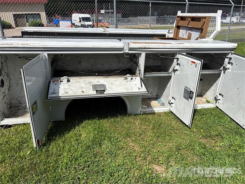 Reading CS132DCA333020 Utility Truck Body 박스 바디