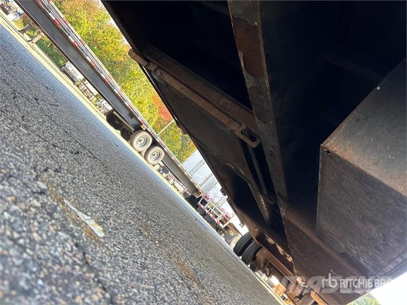 Roadclipper 15040 lb 51 ft T/A Gooseneck Equipment Trailer Трейлери колесного транспортного засобу