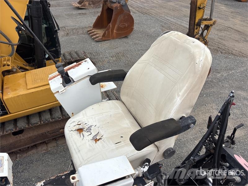 Roadtec RP-175 Track Asphalt Paver معدات السفلتة