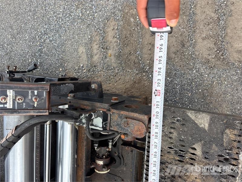 Roadtec RP-175 Track Asphalt Paver معدات السفلتة