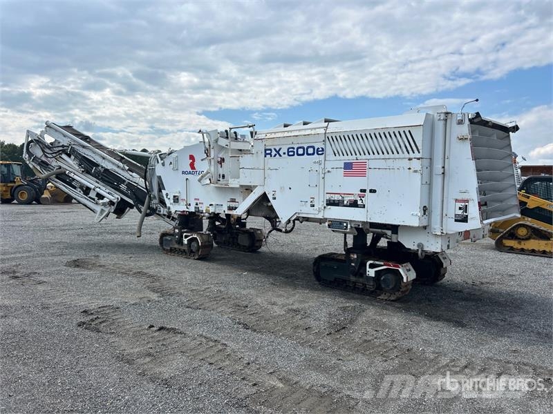 Roadtec RX600e-4 Tracked Cold Planer ماكينات الكشط البارد للأسفلت