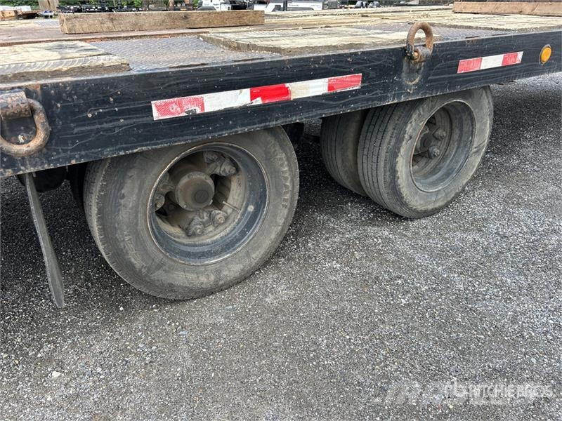 Rogers 24 ft T/A Equipment Trailer Oprijwagen