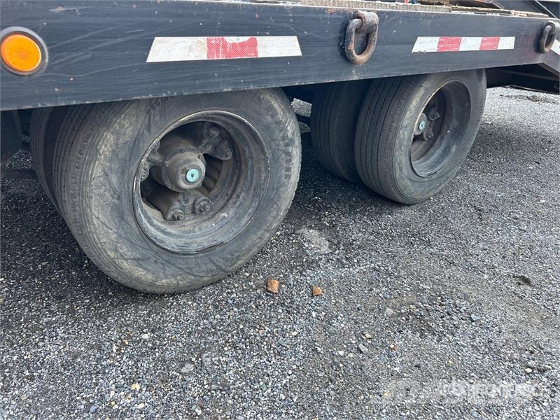 Rogers 24 ft T/A Equipment Trailer Oprijwagen