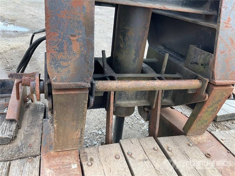 Rogers TH35DSF20-57-P20 T/A Double Drop Removable Goosene Low loaders