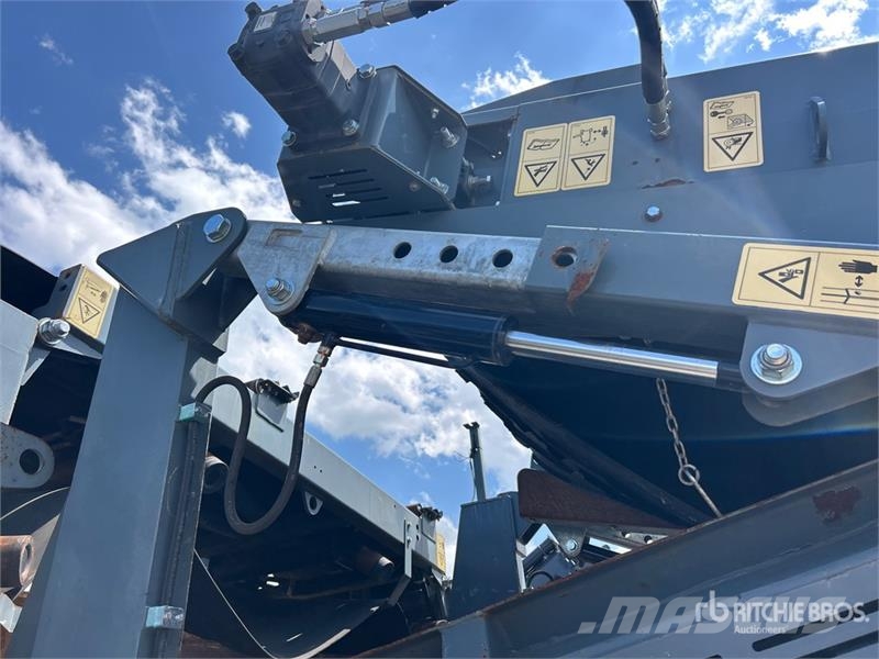 Rubble Master HS11000M Tracked Incline Screen Plant Zeefinstallatie