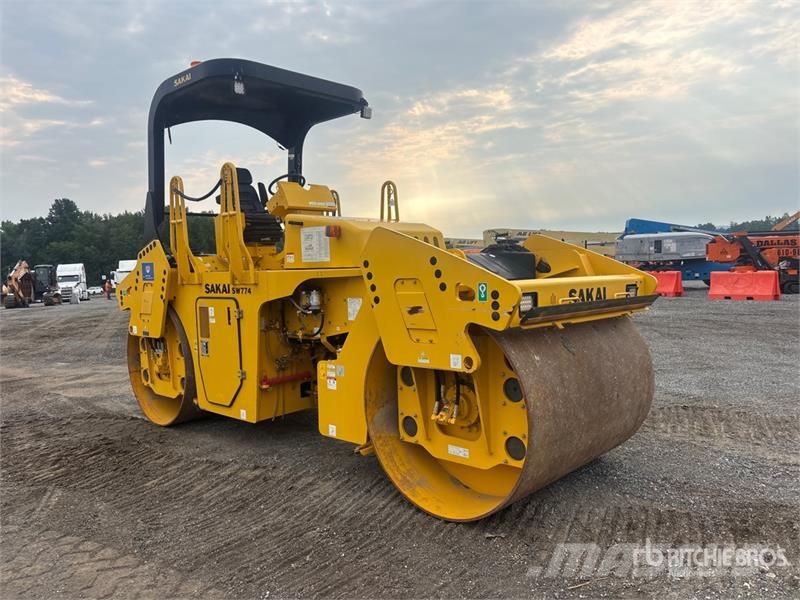 Sakai SW774 Double Drum Roller Οδοστρωτήρες διπλού κυλίνδρου