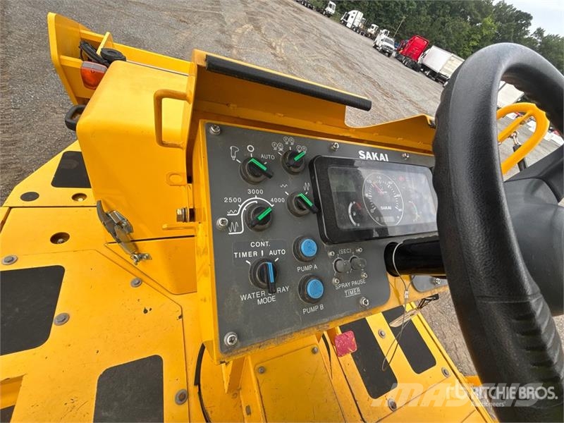 Sakai SW774 Double Drum Roller Οδοστρωτήρες διπλού κυλίνδρου
