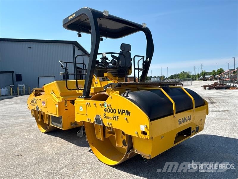 Sakai SW884 Double Drum Roller Οδοστρωτήρες διπλού κυλίνδρου