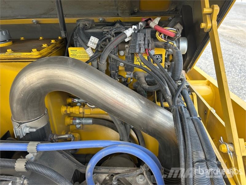 Sakai SW884 Double Drum Roller Οδοστρωτήρες διπλού κυλίνδρου