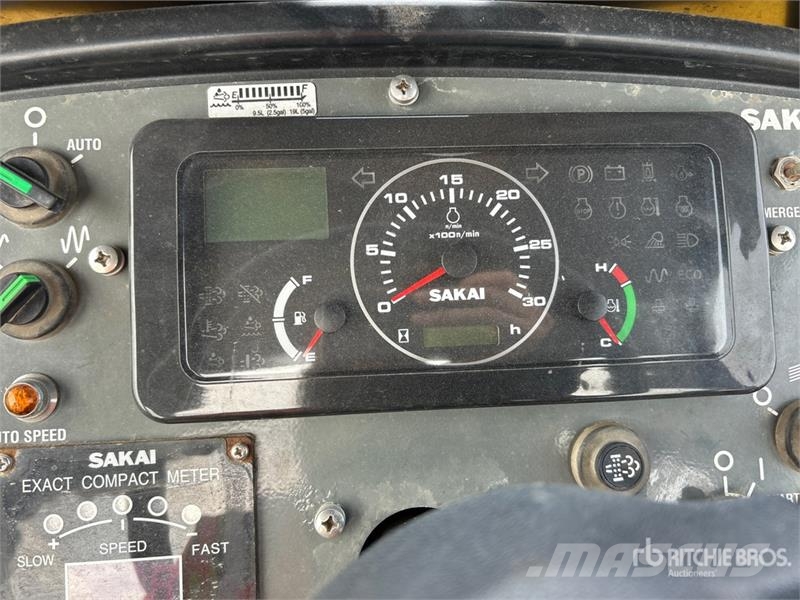 Sakai SW884 Double Drum Roller Οδοστρωτήρες διπλού κυλίνδρου
