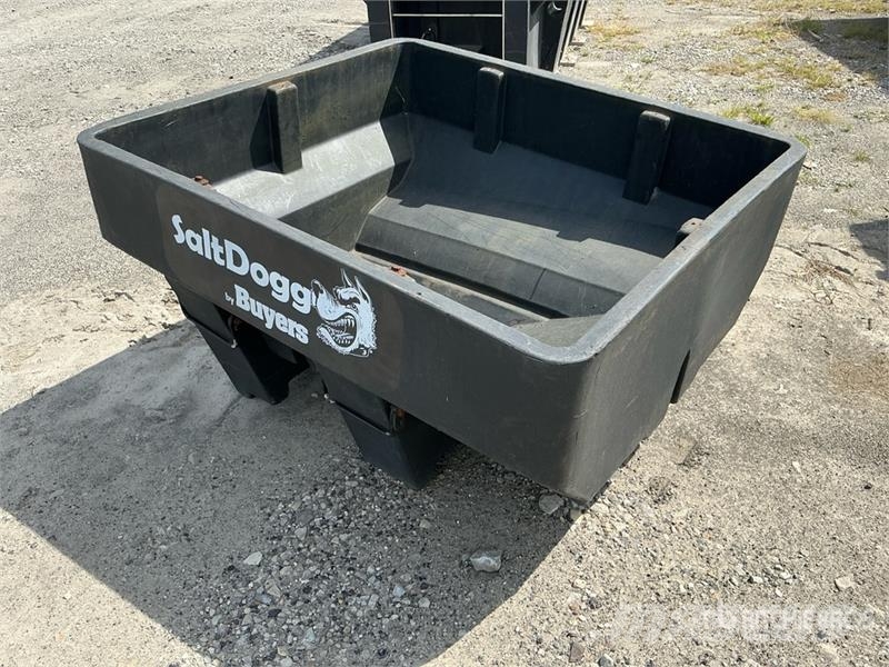  SaltDogg SHPE0750 Electric Poly Salt Spreader Sand and salt spreaders