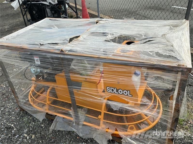  SDLOOL SL80R Ride-On Power Trowel (Unused) Trowels
