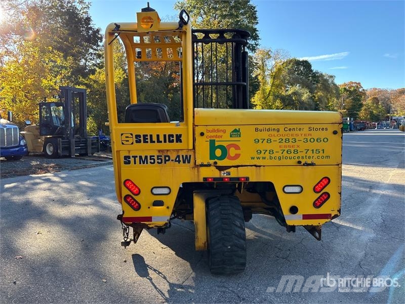 Sellick STM-55PRK4-4W 5500 lb 3x3 Truck Mounted Forklift Horquillas elevadoras para camión