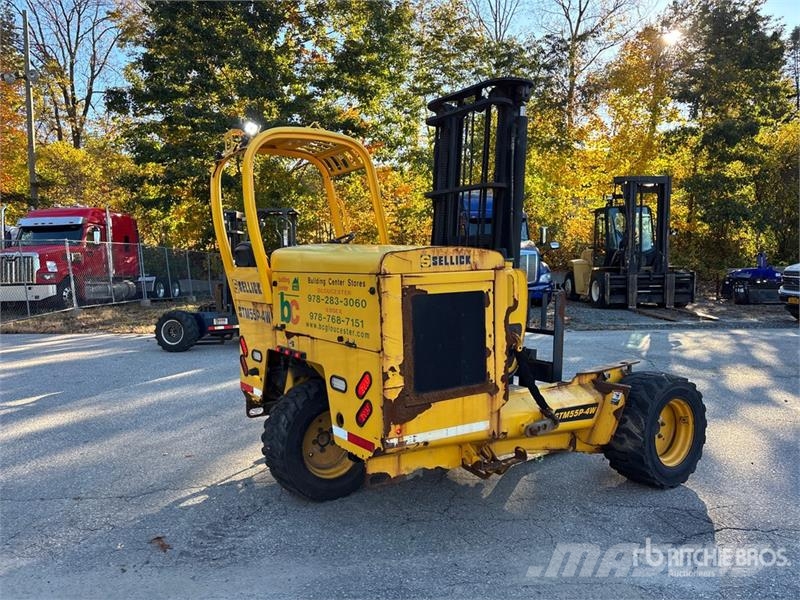 Sellick STM-55PRK4-4W 5500 lb 3x3 Truck Mounted Forklift Horquillas elevadoras para camión