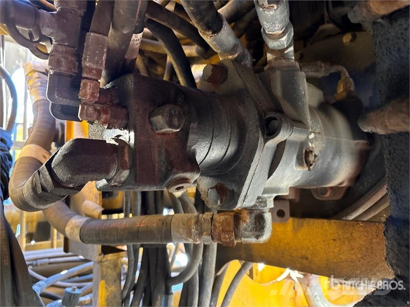 Sellick STM-55PRK4-4W 5500 lb 3x3 Truck Mounted Forklift Horquillas elevadoras para camión
