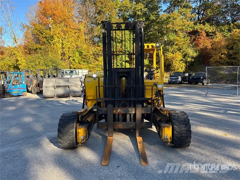 Sellick STM-55PRK4-4W 5500 lb 3x3 Truck Mounted Forklift Horquillas elevadoras para camión