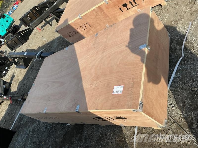  SKLP SK-S2012 12 ft x 20 ft Livestock Shelter (Unu 其他畜牧業機械和配件