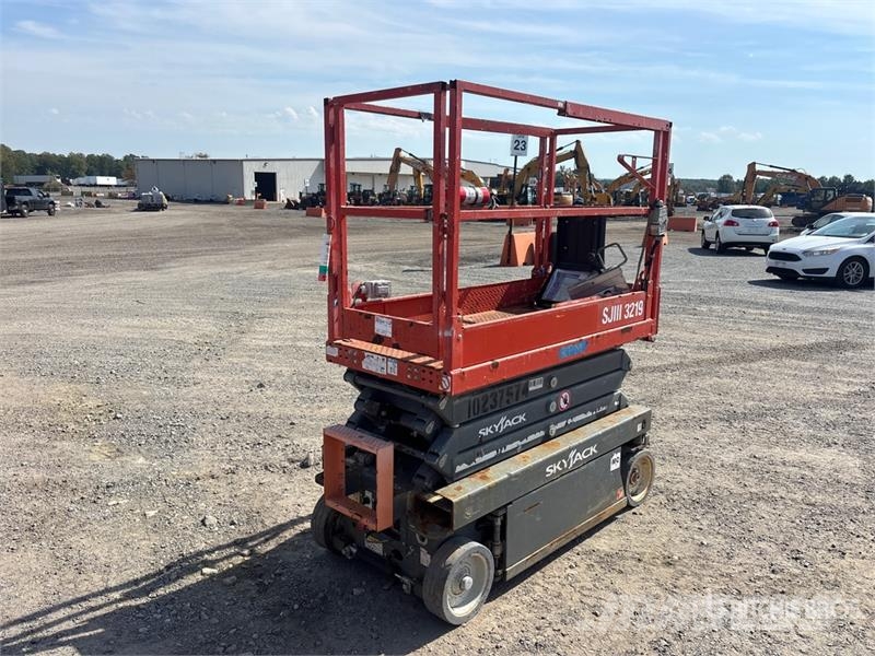 SkyJack 3219 Electric Scissor Lift Škarjaste dvižne ploščadi