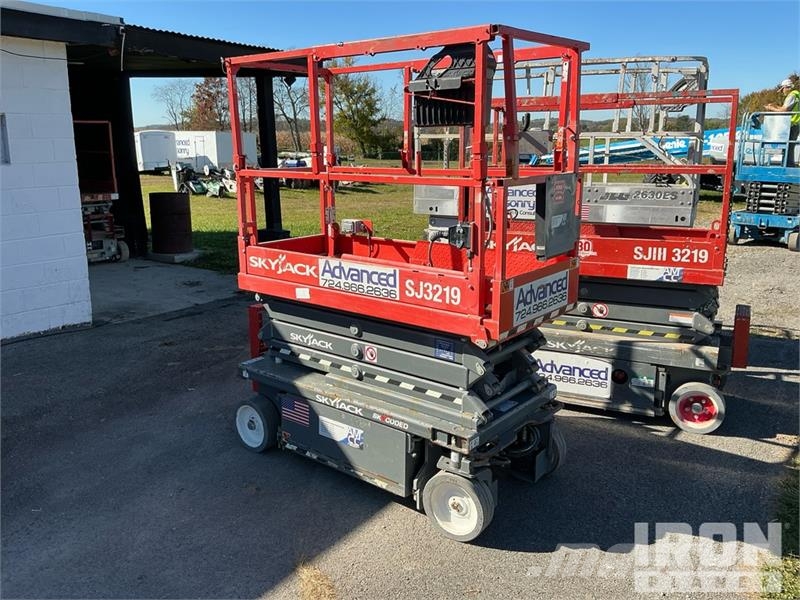 SkyJack SJ 3219 Electric Scissor Lift Scissor lifts
