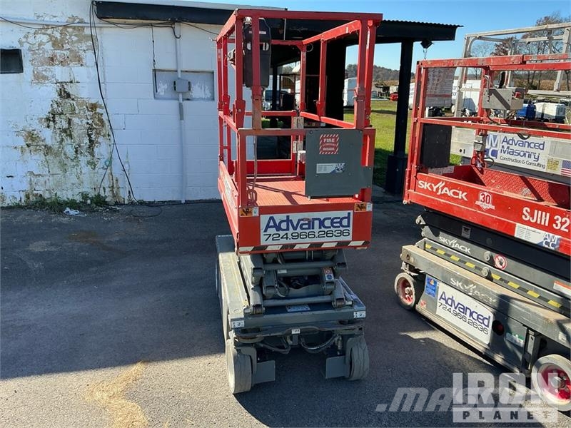 SkyJack SJ 3219 Electric Scissor Lift Scissor lifts