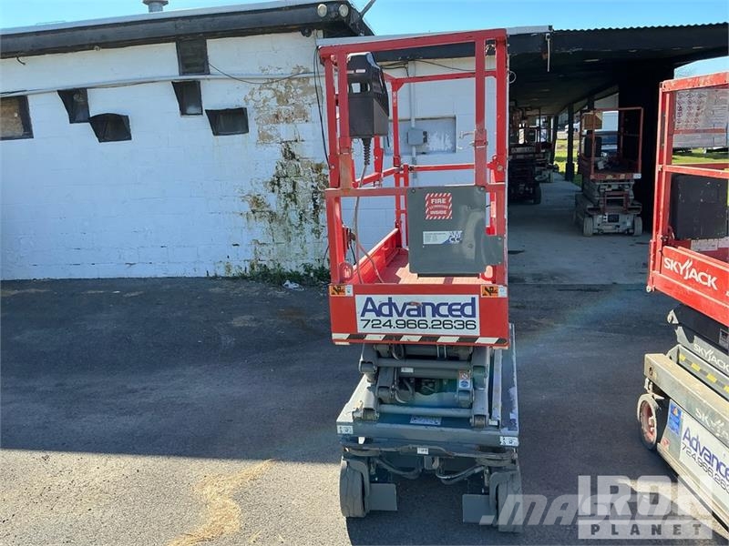 SkyJack SJ 3219 Electric Scissor Lift Scissor lifts