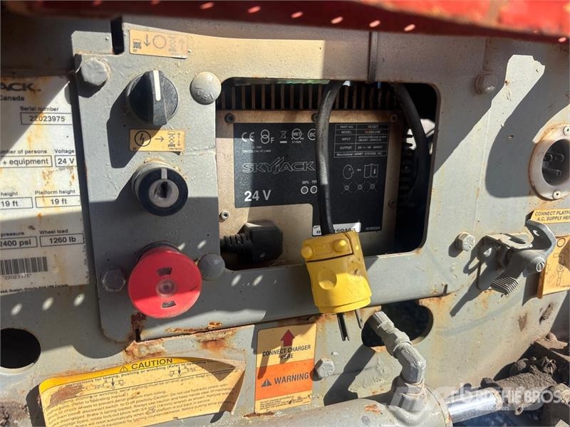 SkyJack SJ 3219 Electric Scissor Lift Scheren-Arbeitsbühnen